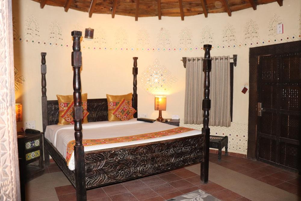 Regenta Resort Bhuj By Royal Orchid Hotels Limited Exterior photo